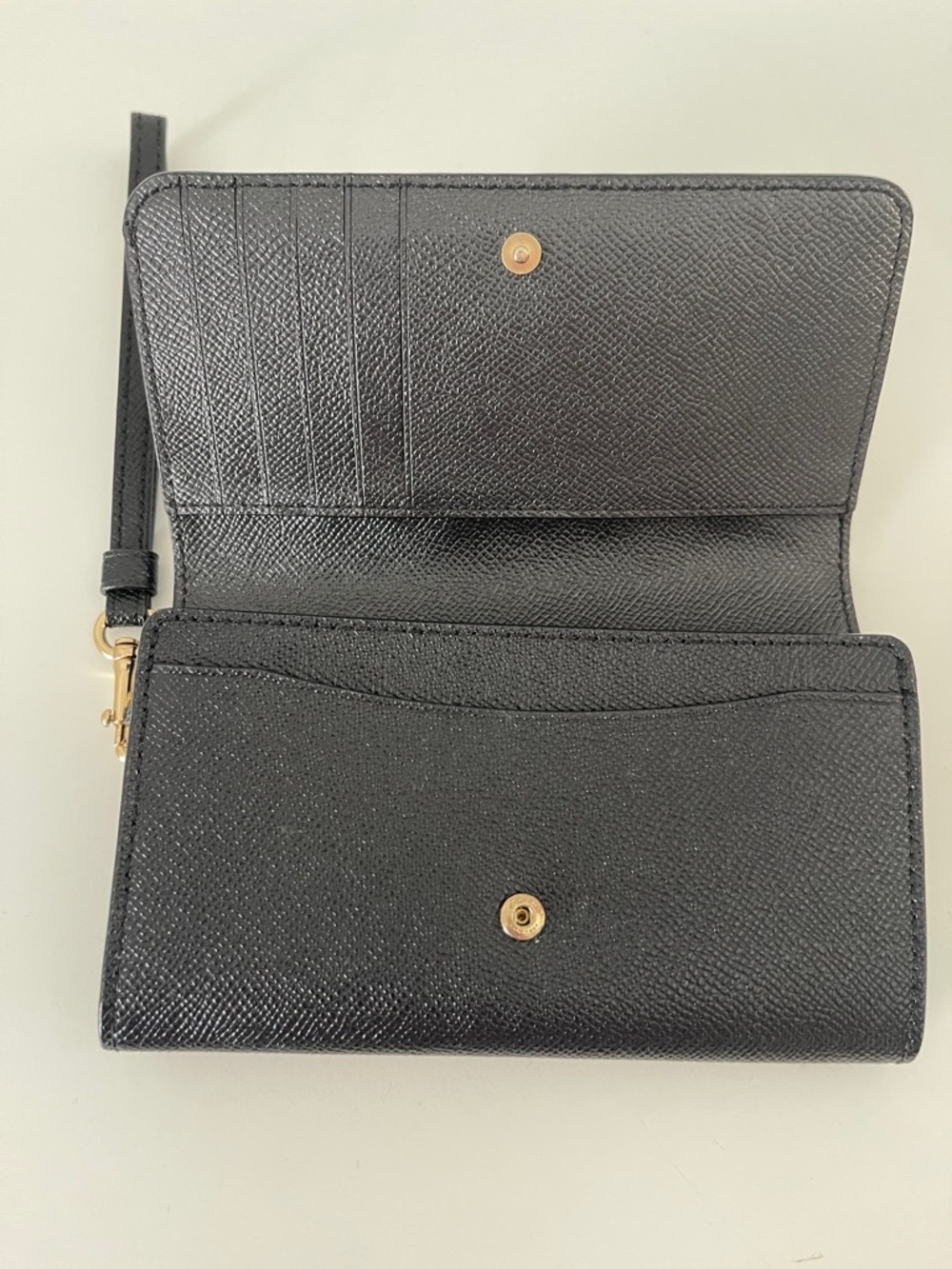 Coach F30205 Crossgrain phone flap wristlet wallet black new - Picture 3 of 7
